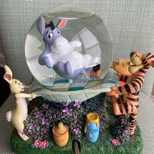 Disney’s Winnie the Pooh snow globe and music box